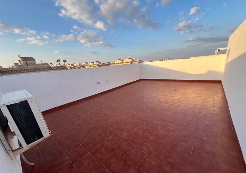 2 Cuarto Villa en venta