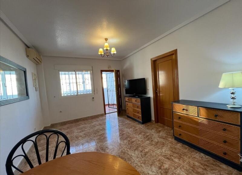 2 Cuarto Villa en venta