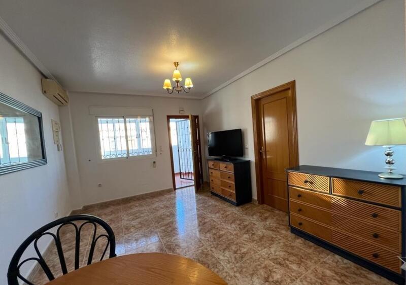 2 Cuarto Villa en venta