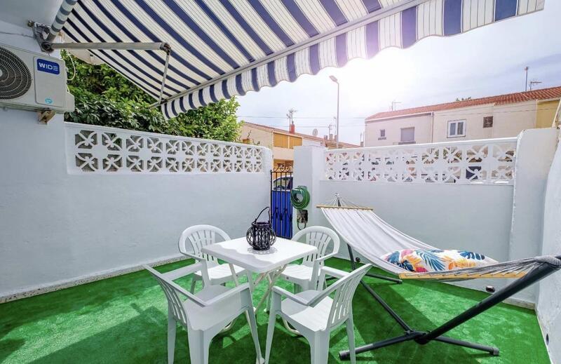 Villa en venta en Torrevieja, Alicante