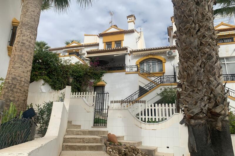 Villa à vendre dans Villamartin, Alicante