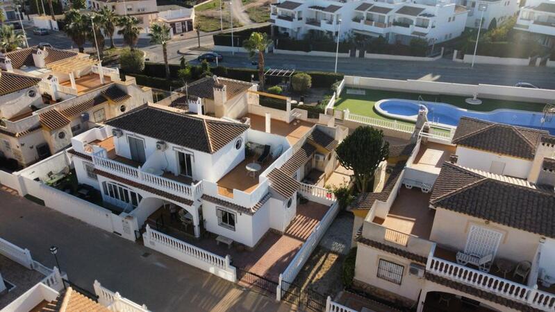 3 Cuarto Villa en venta