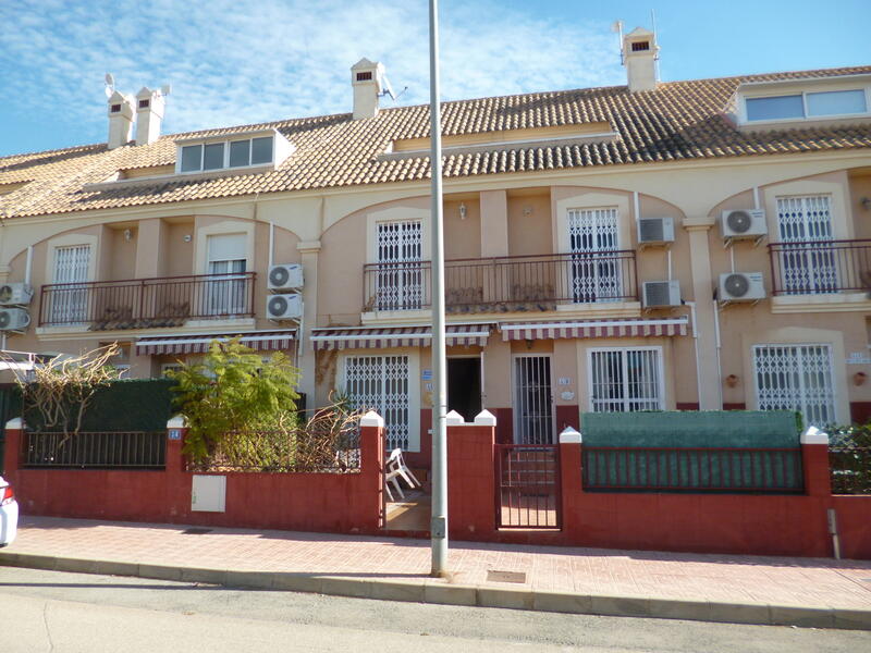 Villa till salu i Playa Flamenca, Alicante