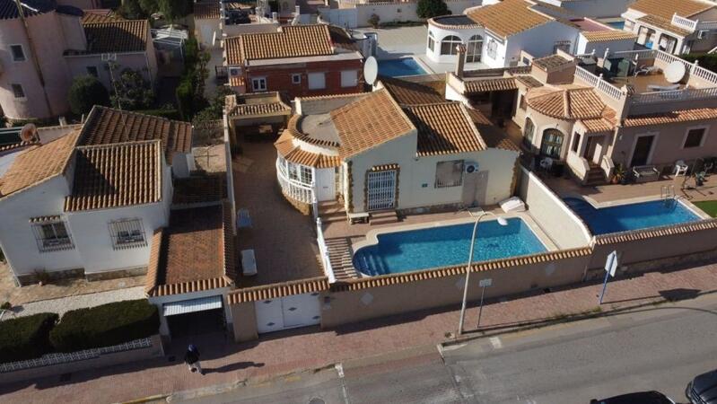 Villa zu verkaufen in Playa Flamenca, Alicante