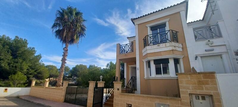 3 Cuarto Villa en venta