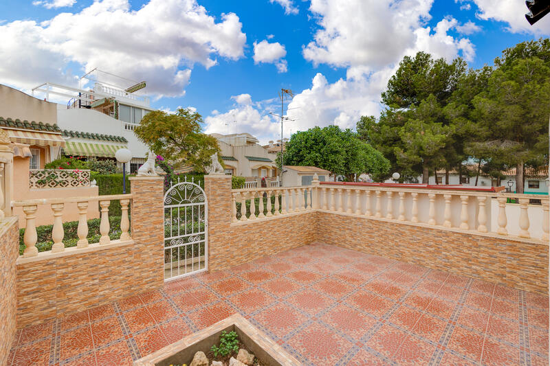 2 Cuarto Villa en venta