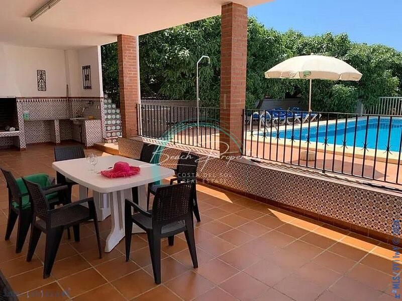 Townhouse for sale in Almayate Alto, Málaga