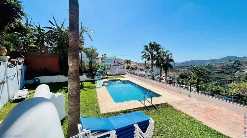 Apartment for sale in Frigiliana, Málaga