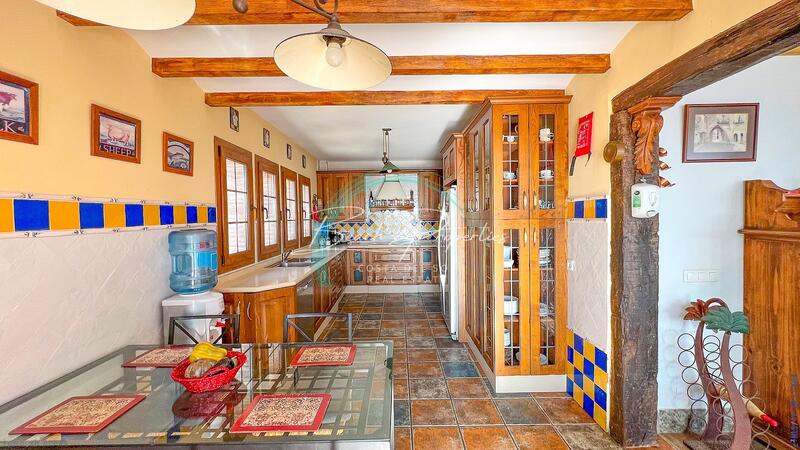 6 Cuarto Villa en venta