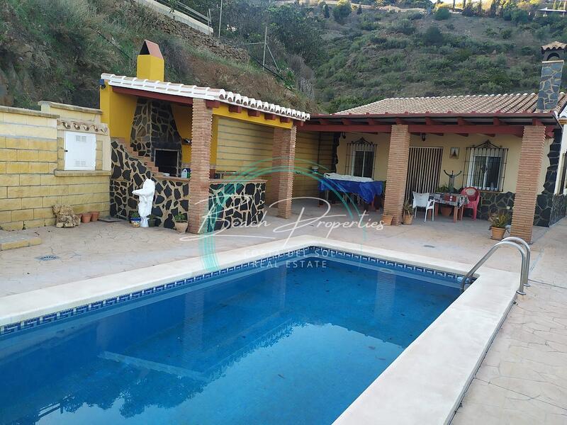 Townhouse for Long Term Rent in Torrox, Málaga