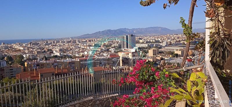 городская тюрьма продается в Málaga, Málaga