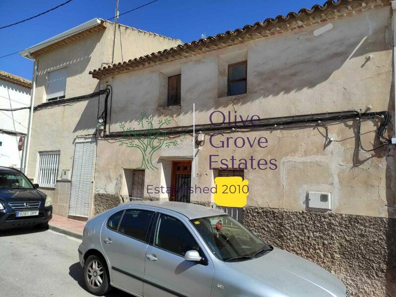Rekkehus til salgs i Salinas, Alicante