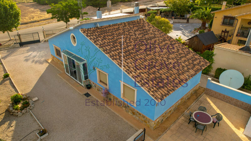 Villa en venta en Caudete, Albacete