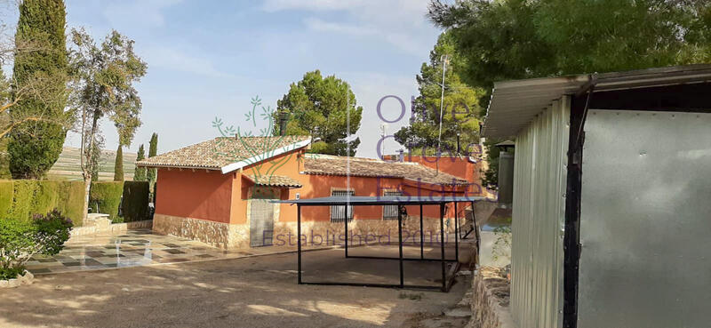 Villa en venta en Yecla, Murcia