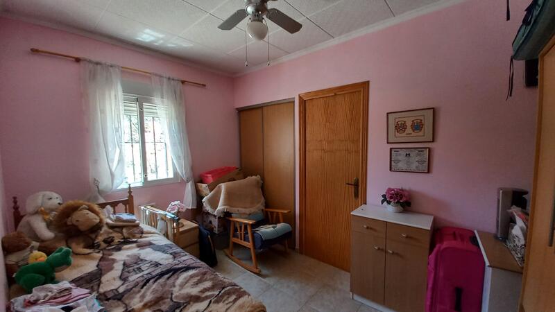 3 Schlafzimmer Landhaus zu verkaufen