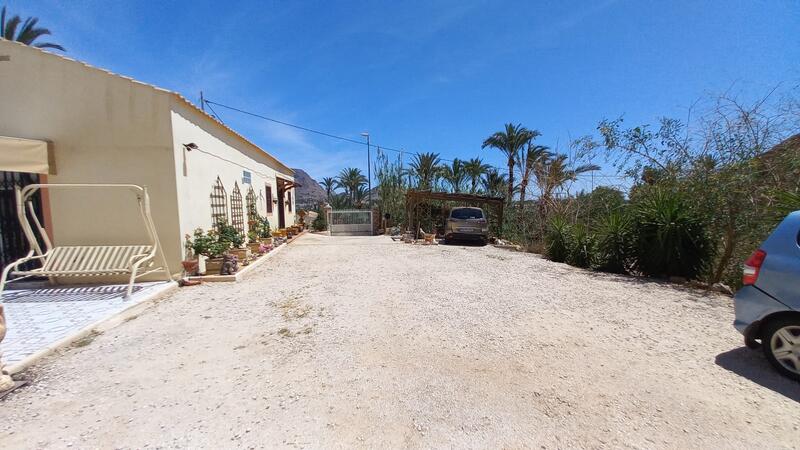 3 bedroom Country House for sale