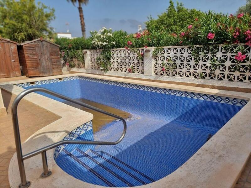 Villa for sale in Torrevieja, Alicante