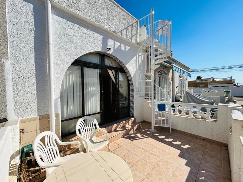 Townhouse for sale in El Chaparral, Alicante