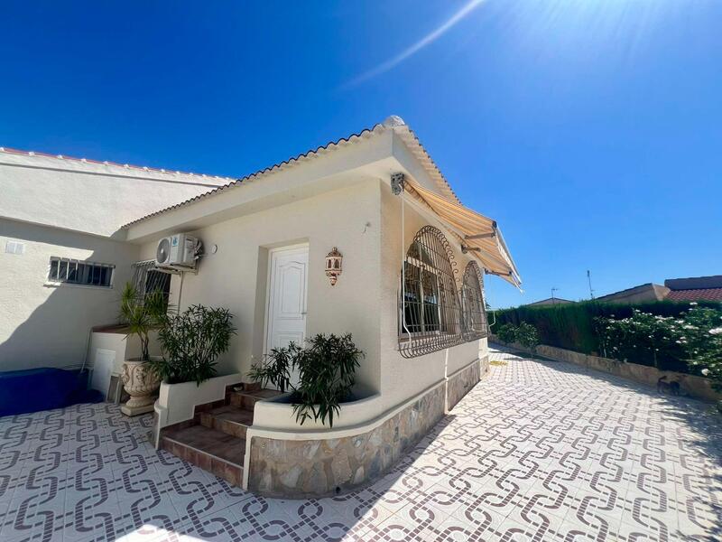 4 bedroom Villa for sale