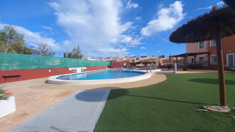 Apartment for sale in Los Montesinos, Alicante