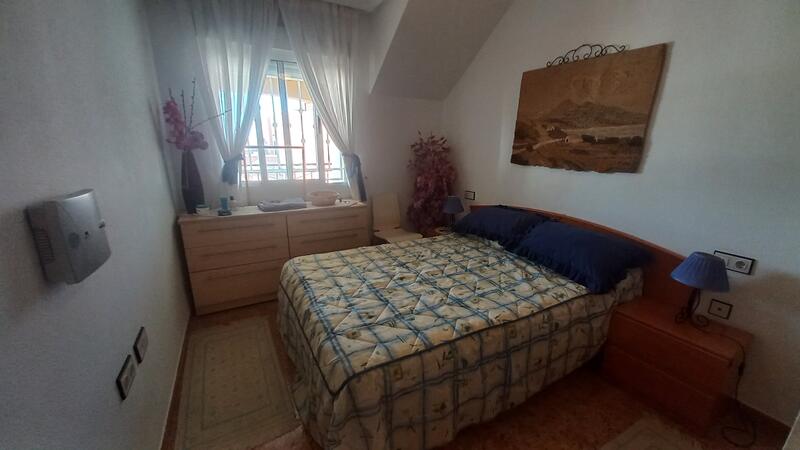 2 slaapkamer Appartement Te koop