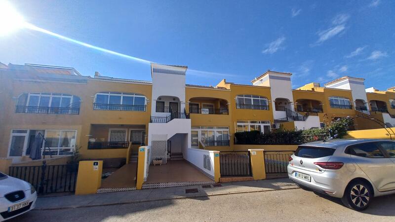 Apartment for sale in Los Montesinos, Alicante