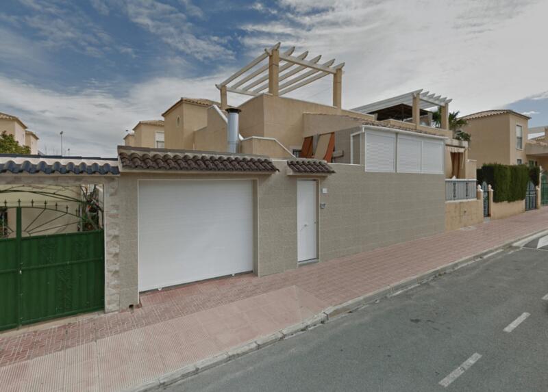 Casa de Campo en venta en Torrevieja, Alicante