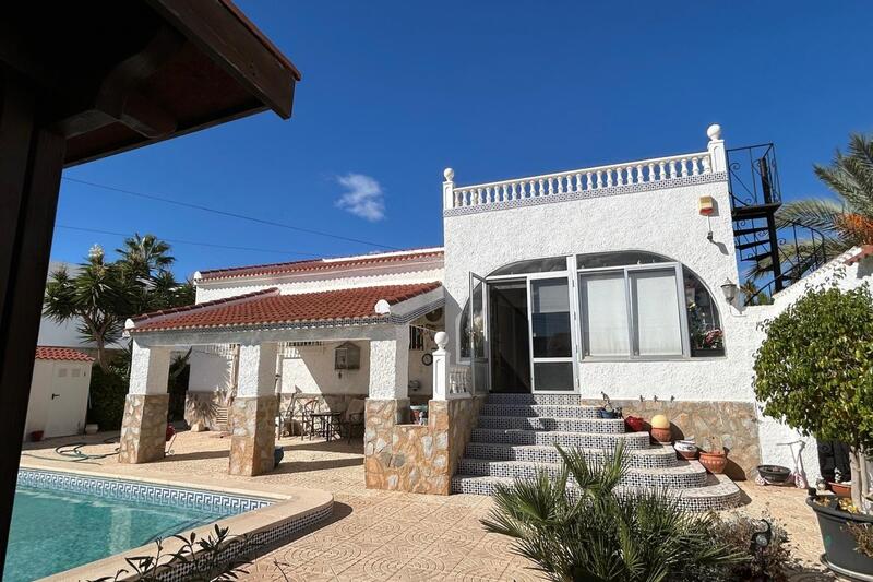 Villa til salgs i Ciudad Quesada, Alicante