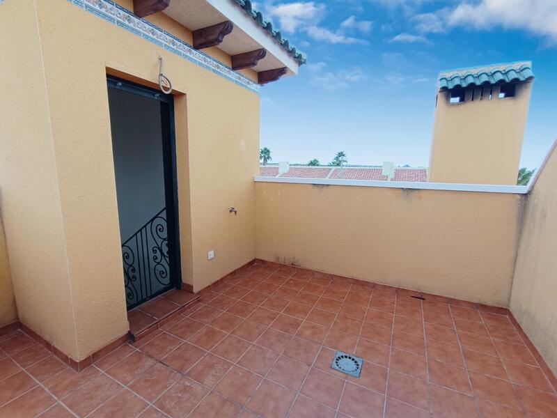 2 Cuarto Villa en venta