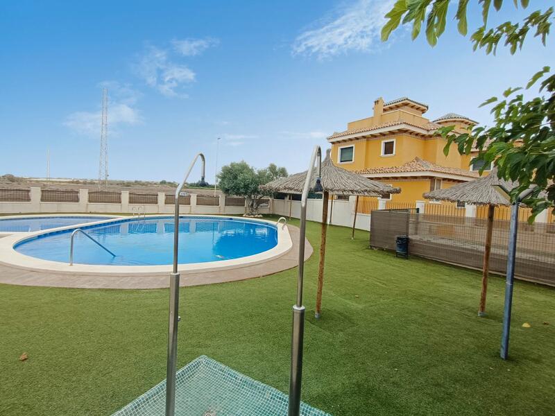 2 Cuarto Villa en venta