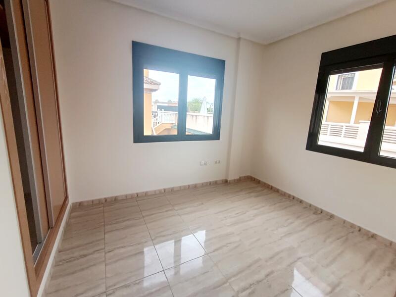 2 Cuarto Villa en venta