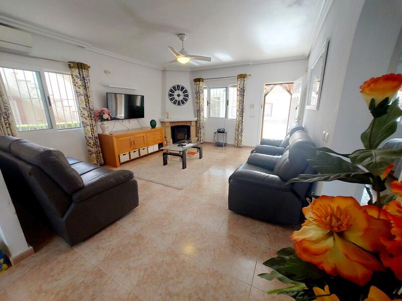 2 Cuarto Villa en venta