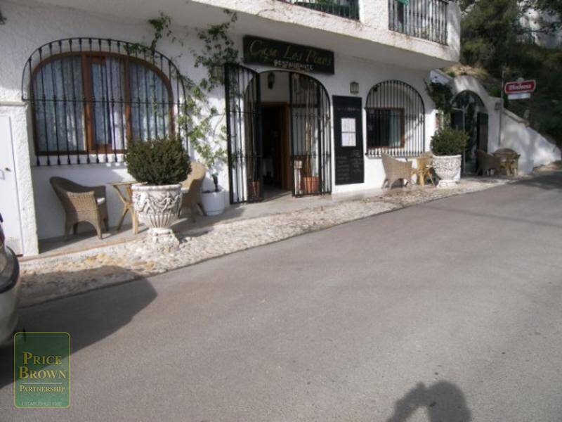 Коммерческая недвижимость продается в Turre, Almería