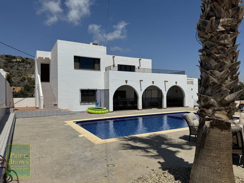 Villa for sale in Mojácar, Almería