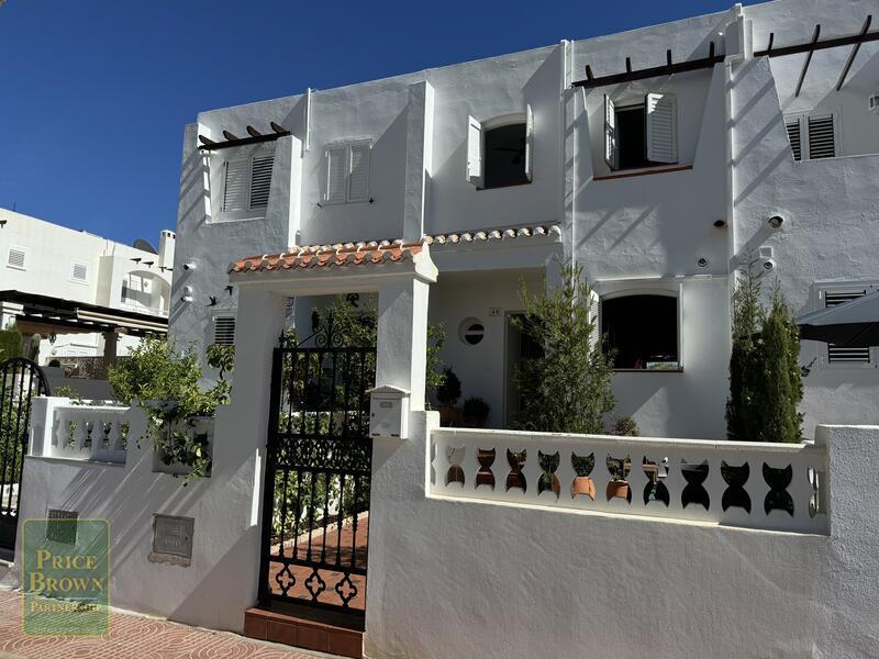 Townhouse for sale in Mojácar, Almería