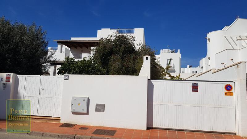 5 bedroom Villa for sale