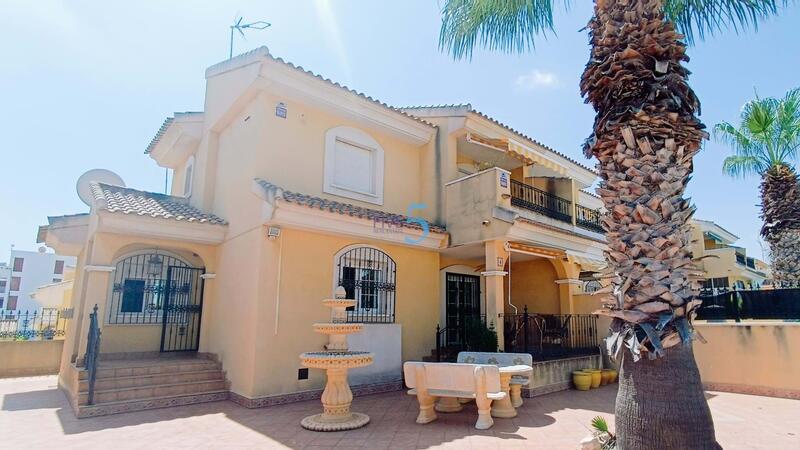 Duplex for sale in Orihuela, Alicante