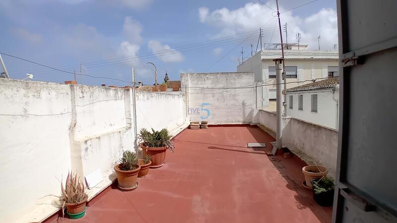 городская тюрьма продается в La Oliva, Cádiz