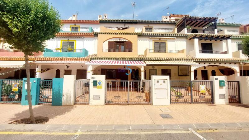 Rekkehus til salgs i Los Alcazares, Murcia