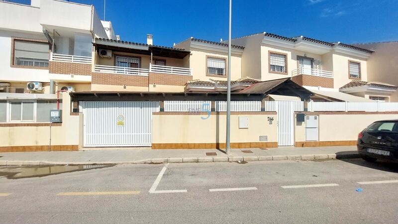 Rekkehus til salgs i San Pedro del Pinatar, Murcia