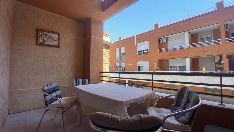 квартира продается в Los Montesinos, Alicante