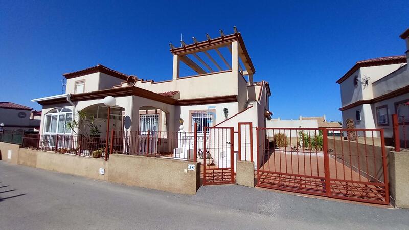 Villa till salu i San Fulgencio, Alicante