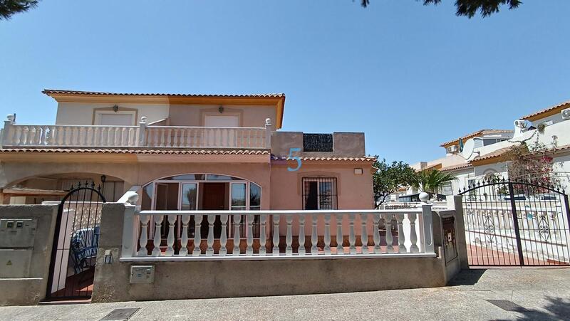 Stadthaus zu verkaufen in Orihuela, Alicante
