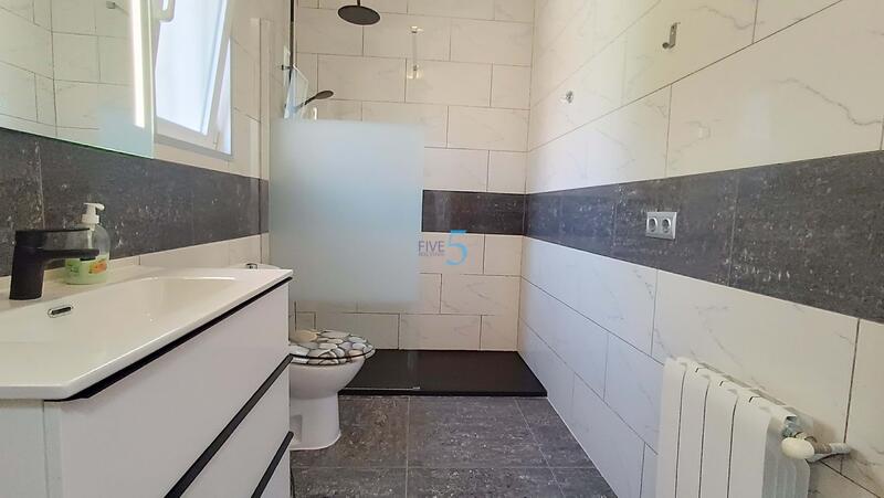 2 Cuarto Adosado en venta