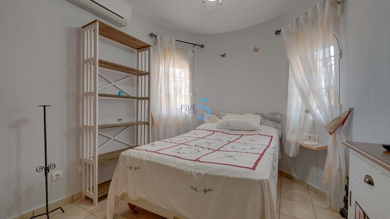 2 Schlafzimmer Villa zu verkaufen