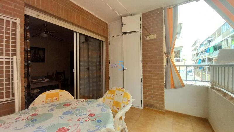 2 slaapkamer Appartement Te koop