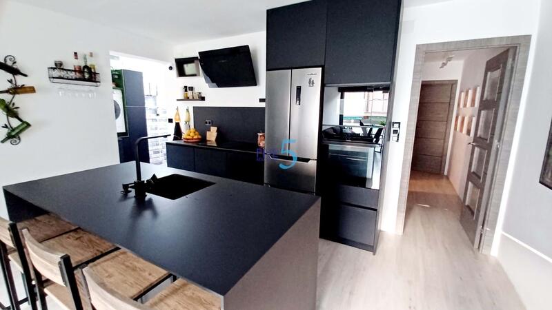 3 slaapkamer Appartement Te koop