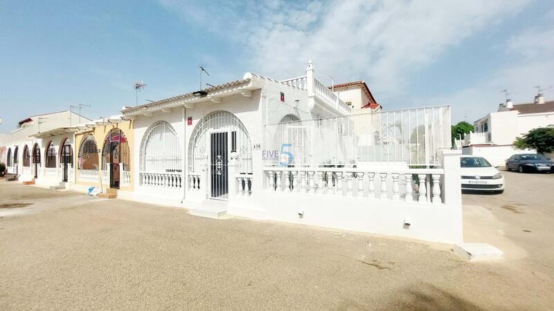 1 Cuarto Villa en venta