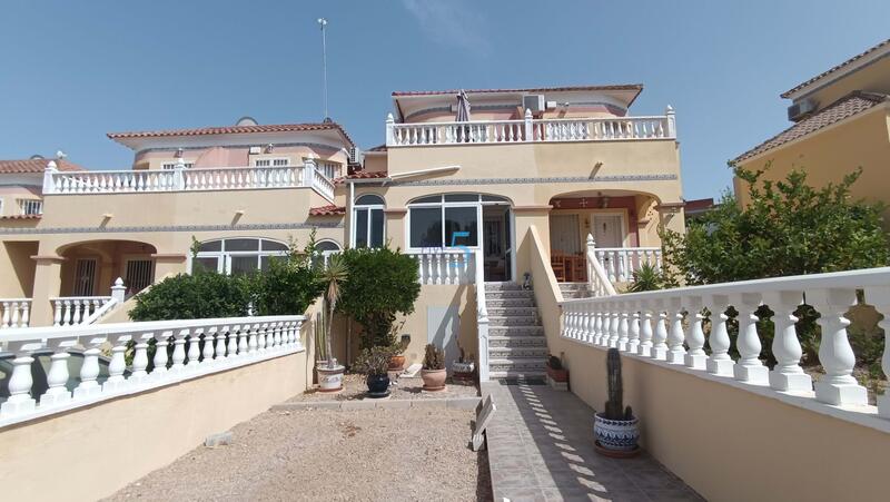 Townhouse for sale in Orihuela, Alicante