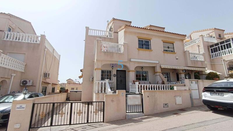 Maison de Ville à vendre dans Orihuela, Alicante